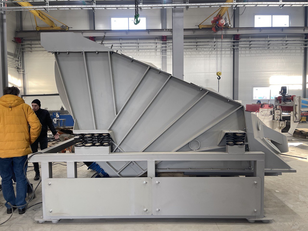 Фото 8 — Вибрационный грохот для сортировки земли